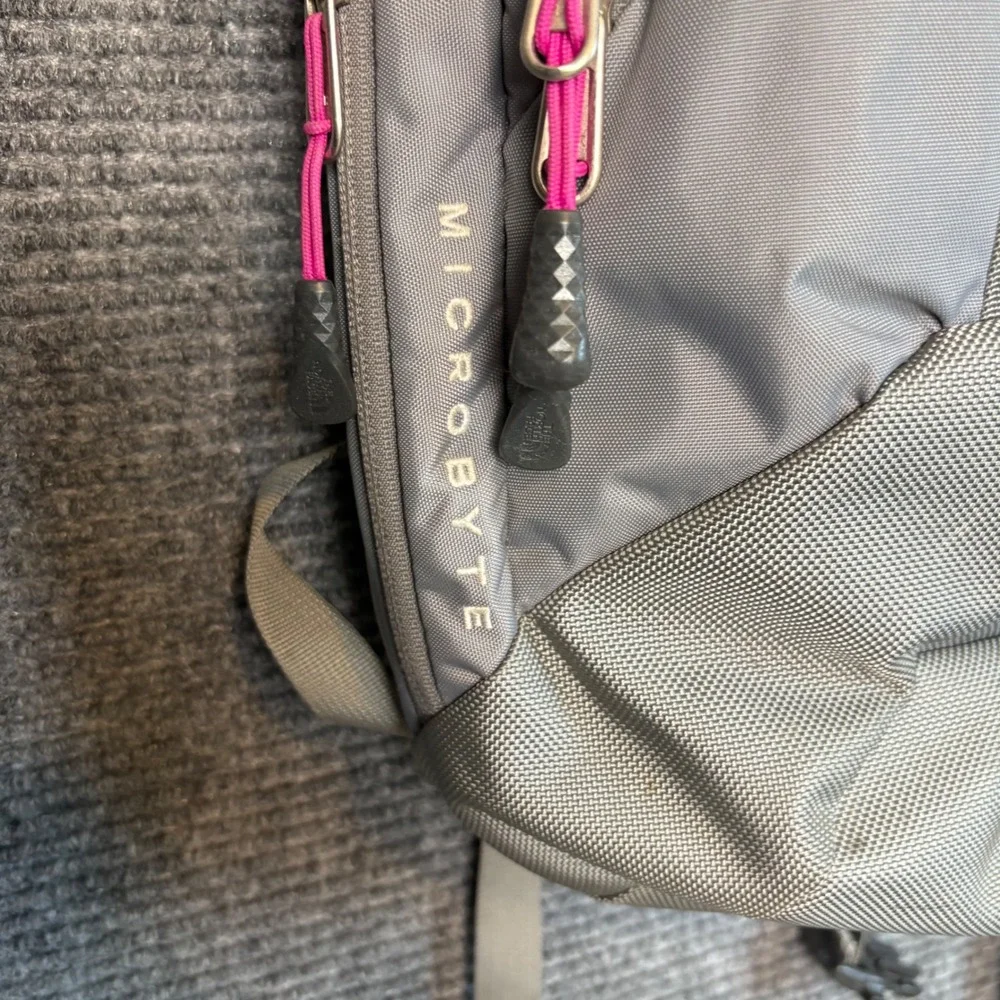 The North Face Microbyte Backpack Gray Pink Laptop Sleeve FlexVent Daypack